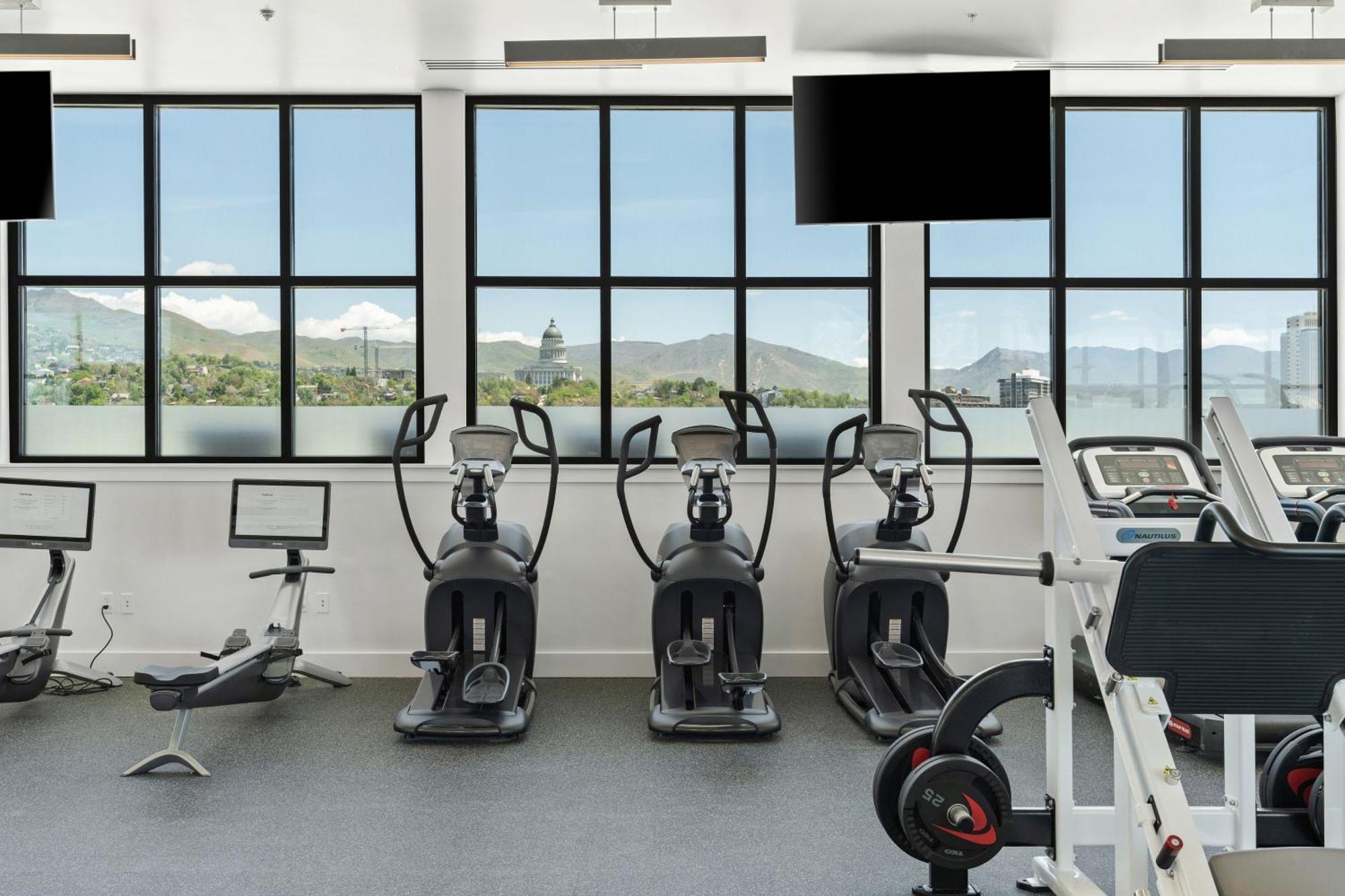Outstanding Amenities-New Complex- Downtown Luxury Apartment Salt Lake City Exterior foto